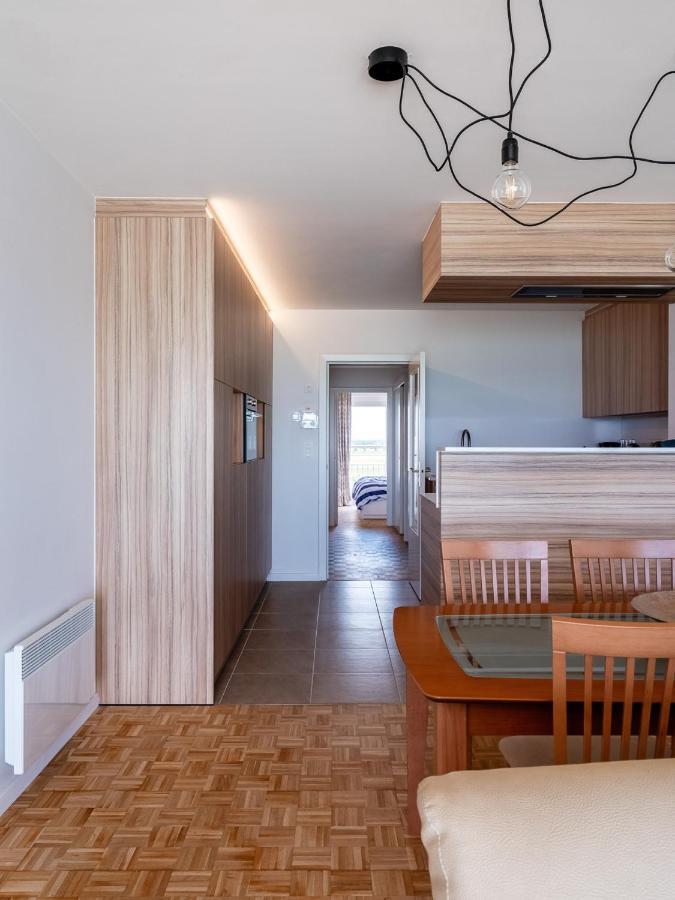 Sea You Soon - Appartement Met Toplocatie Op De Zeedijk Met 2 Slaapkamers Middelkerke Exteriör bild